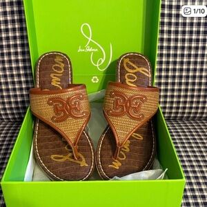 Sam Edelman Ruth Wedge Tan and Brown Slide Sandals Sz7
NWOT